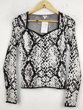 Buy online pre-used pre-loved 100% authentic & Original branded River Island (WCT-621) available in Pakistan. Top international brands avilable.